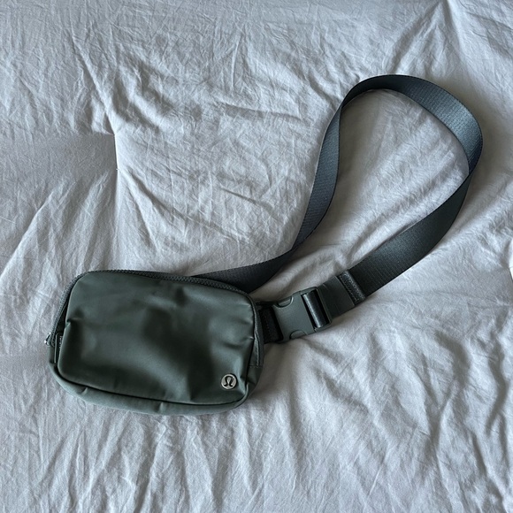 lululemon athletica Handbags - Lululemon Belt Bag